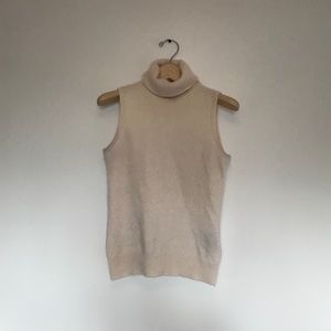 Sleeveless turtleneck cashmere tank